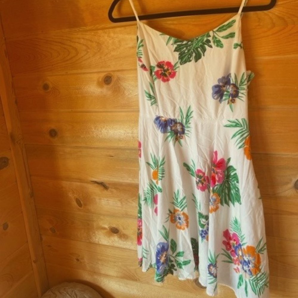 Women's White Dress with colorful Flowers Old Navy